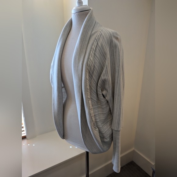 Material Girl Cardigan - Picture 2 of 8